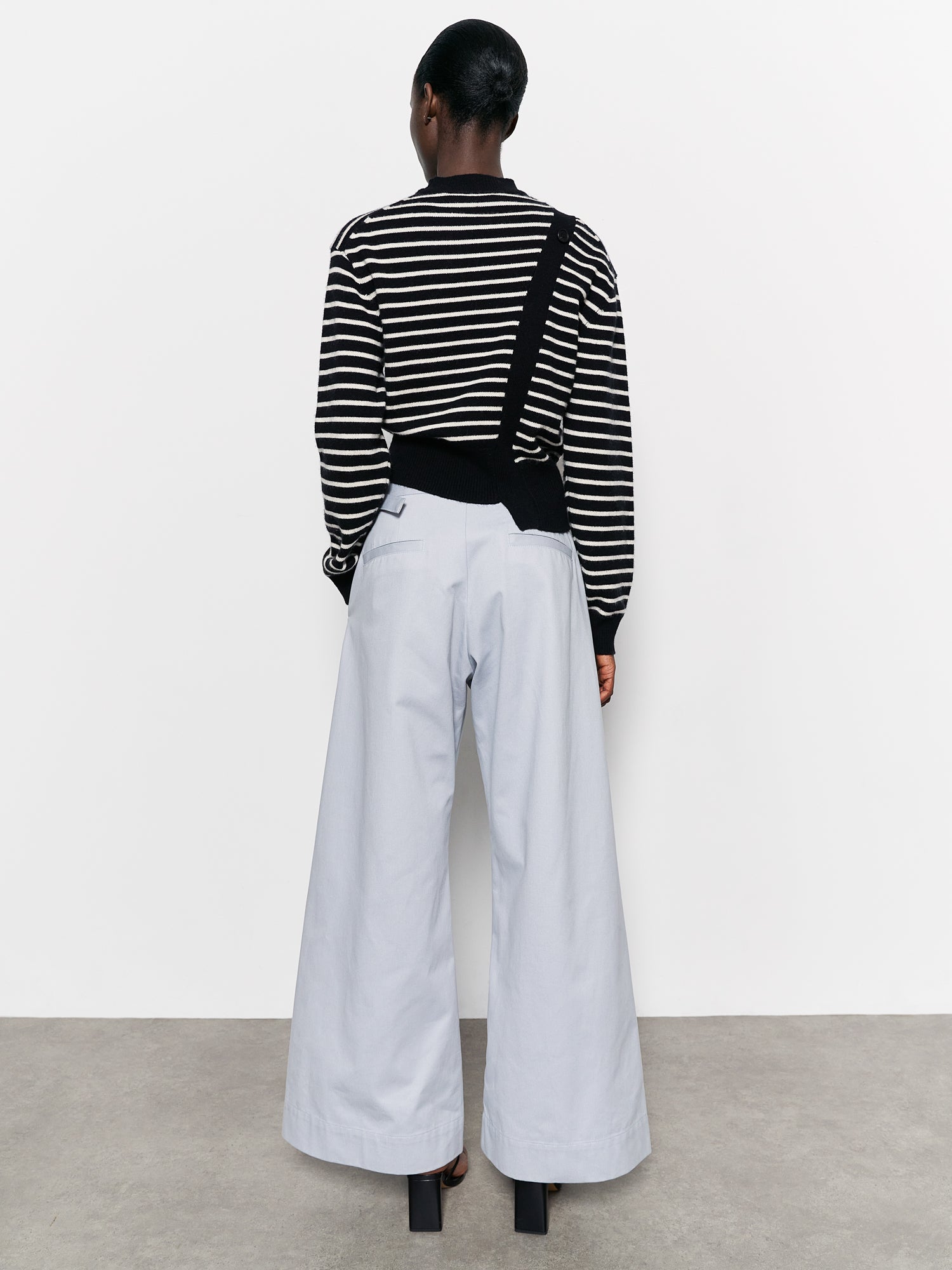 Hilma Jumper Black / White Stripe