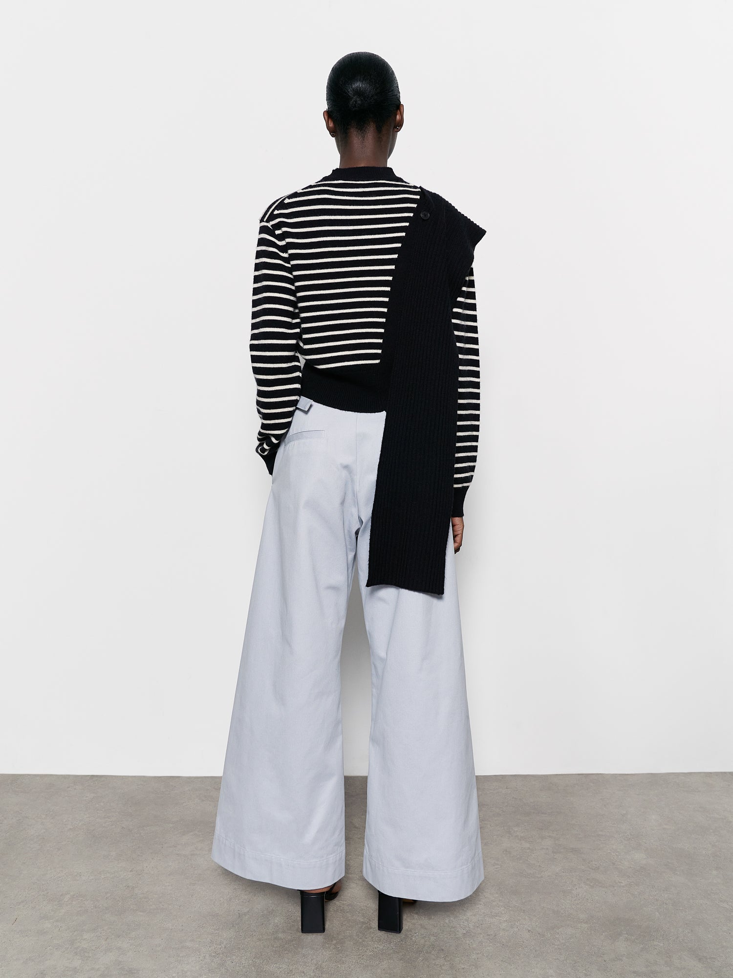 Hilma Jumper Black / White Stripe
