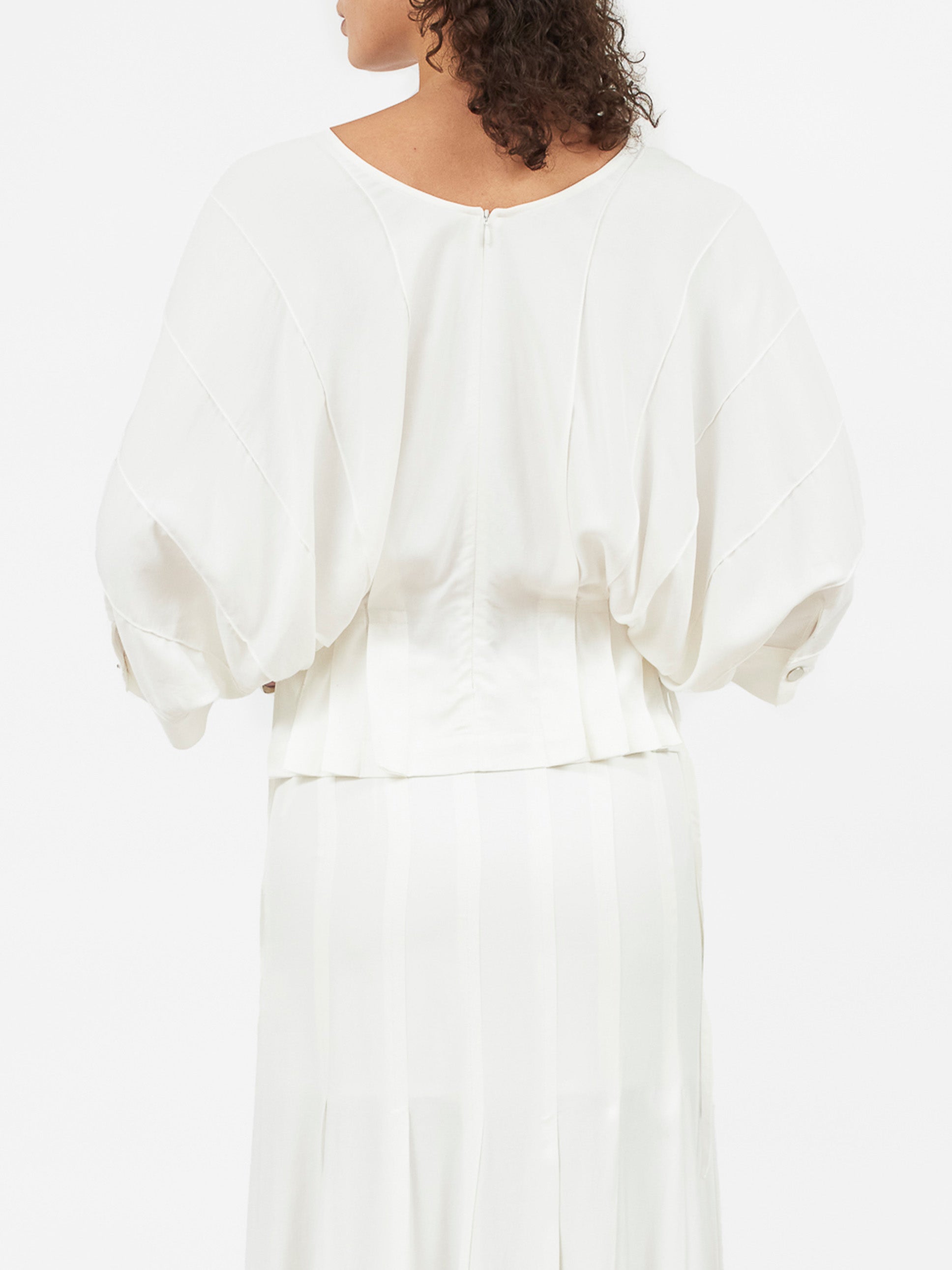 Opal Top Off White