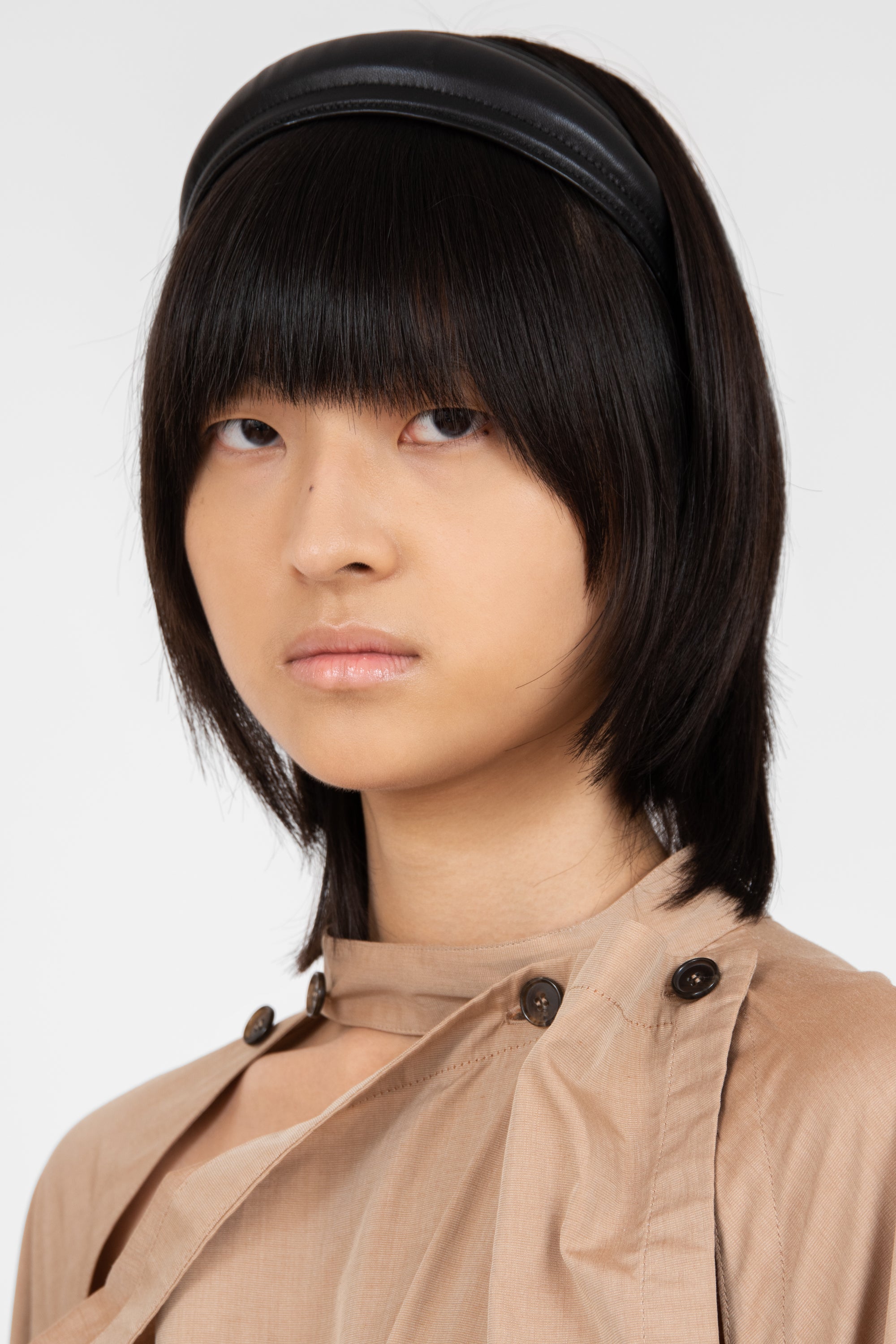 Mariam Head Band Black - LOUIS QUATORZE